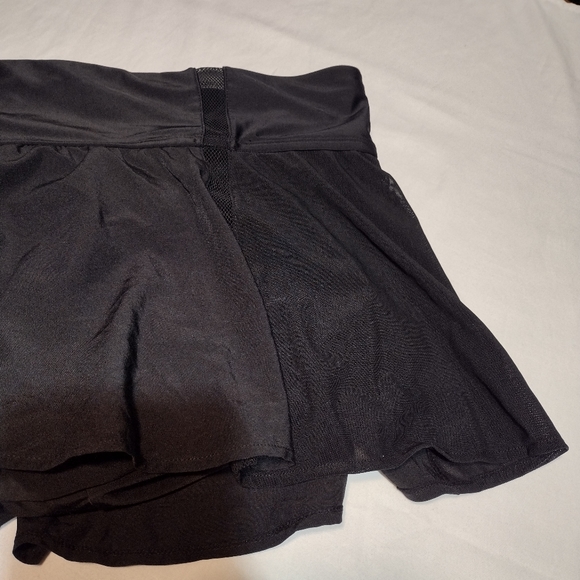 Reebok Black Mesh Mid-Rise Swim Skirt With Back Pocket - Picture 14 of 16